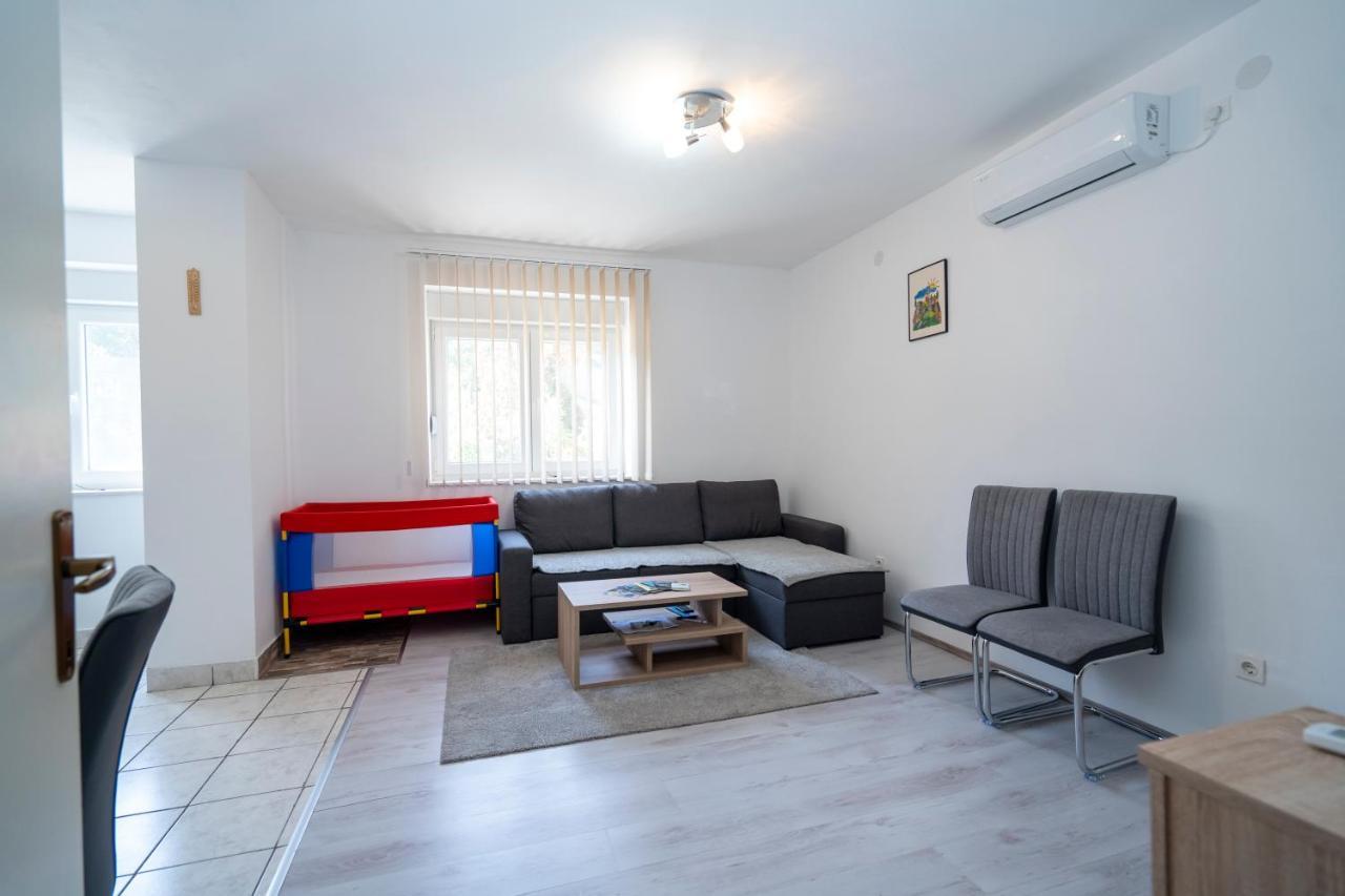 Apartman Curcic Knin Exterior photo